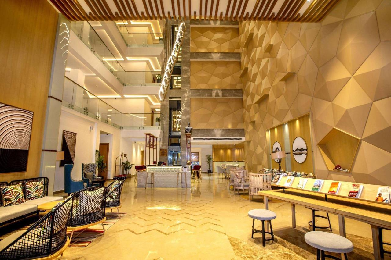 Ramada By Wyndham Katra Station Road Hotel Exterior photo